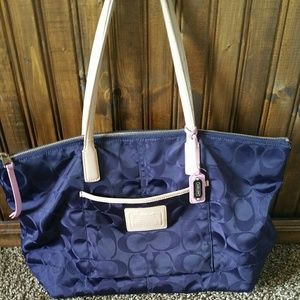 COACH WEEKEND TOTE HANDBAG